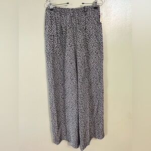Vintage Y2K Black and White Patterned Women's Super Wide Leg Pull On Pants 8 NWT
